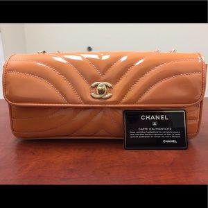 ❌SOLD❌CHANEL chevron salmon color bag.👛👜